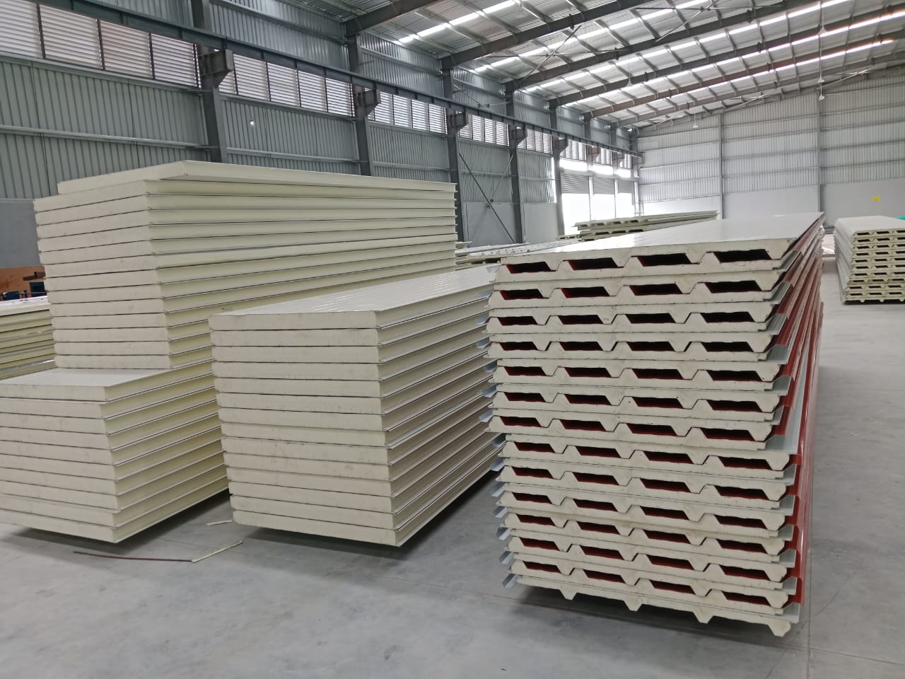 Puf Panels Suppliers In India- MOUNT ROOF