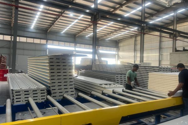 Sandwich Panels for commercial buildings – MOUNT ROOF Sandwich Panels For Commercial Buildings Manufacturers - MOUNT ROOF