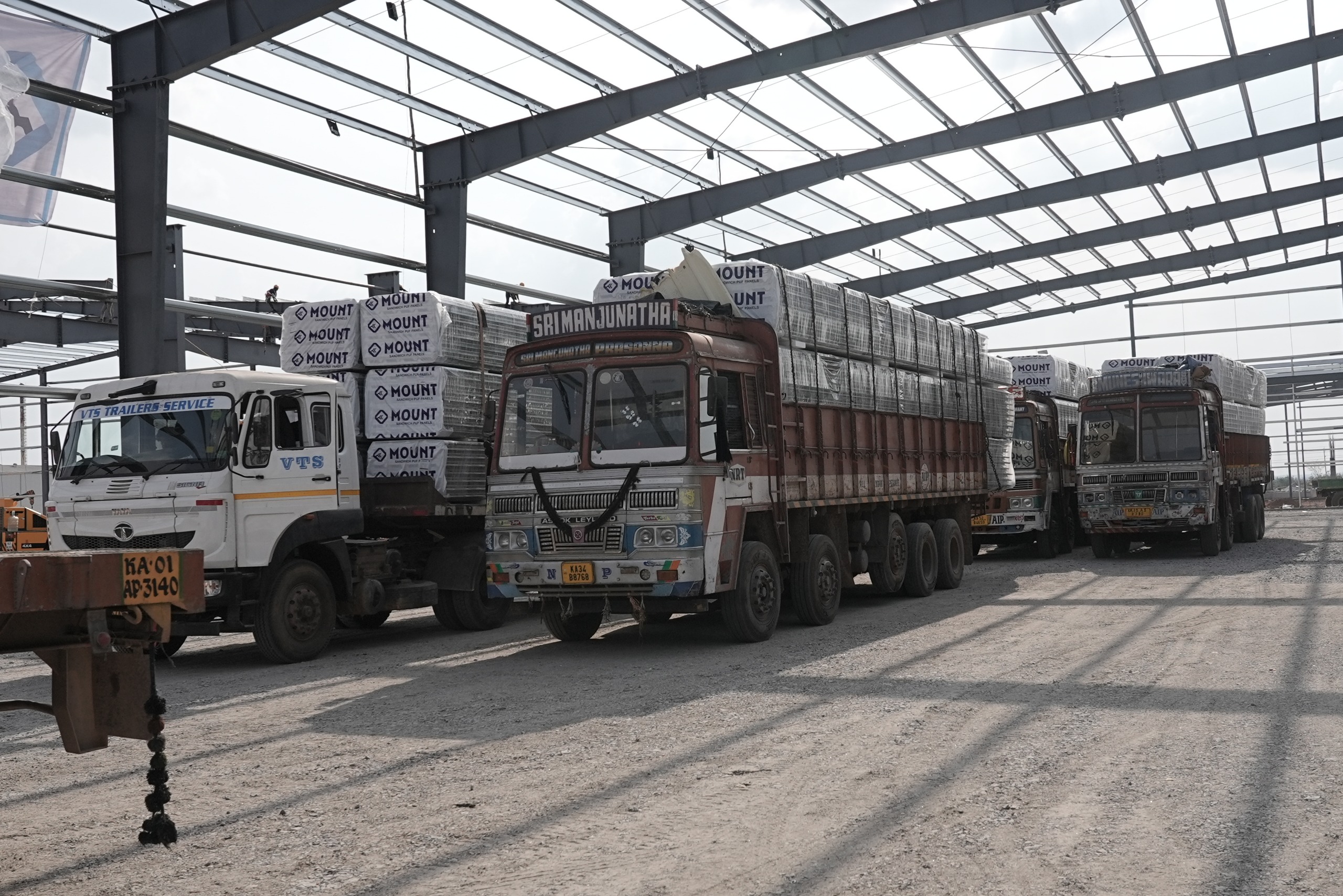 Strong Growth: Mount Roofing & Structures Sets Construction Milestone